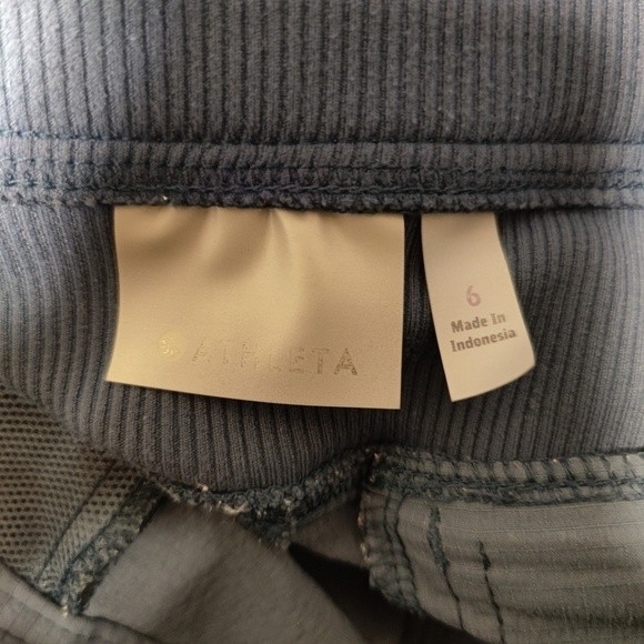Athleta size 6 Trekkie Hiking Pants Zip Pockets - Picture 8 of 9